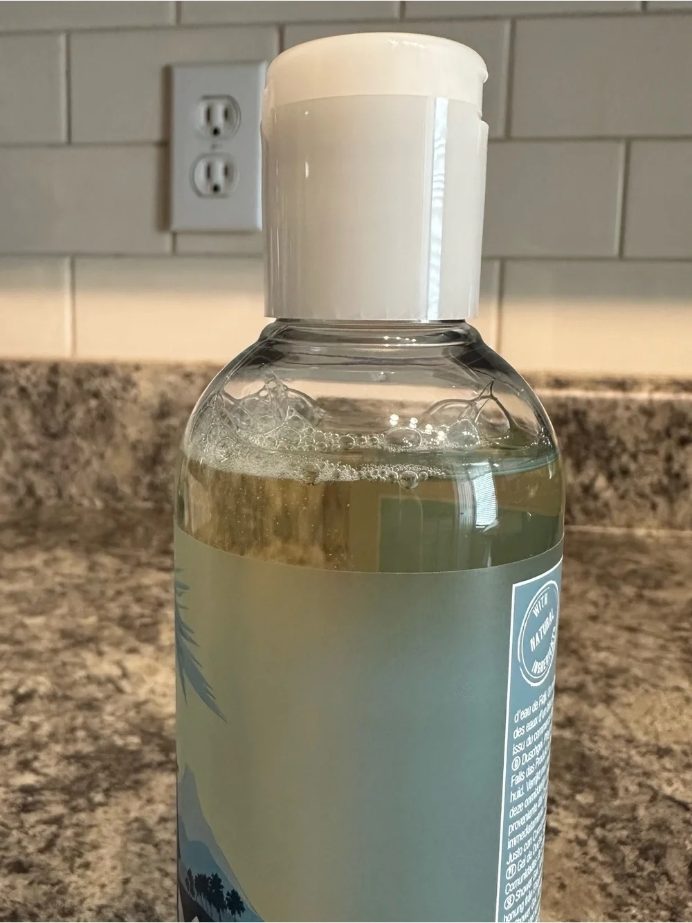 NEW The Body Shop Voyage Collection Fijian Water Lotus Shower Gel Body Wash 2013